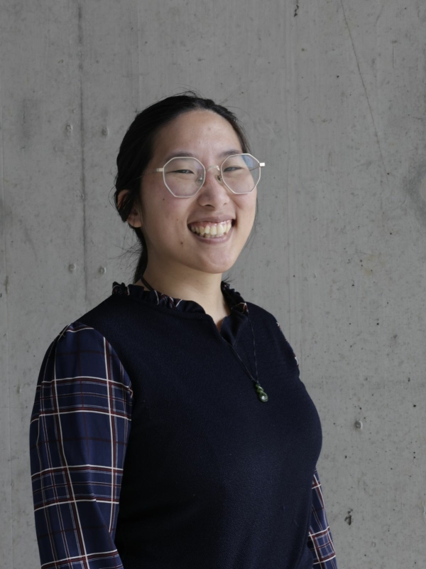 Xin-Yi Hu